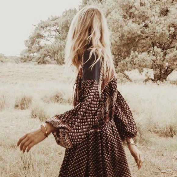 Doen 100% Silk Maxi Dress - Picture 4 of 10